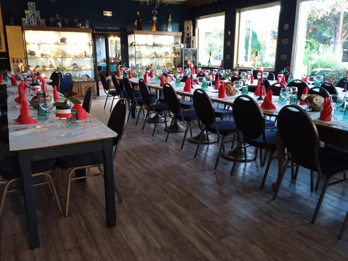 Hotel Restaurant Le Chanel Villieu 外观 照片