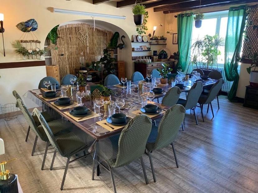 Hotel Restaurant Le Chanel Villieu 外观 照片