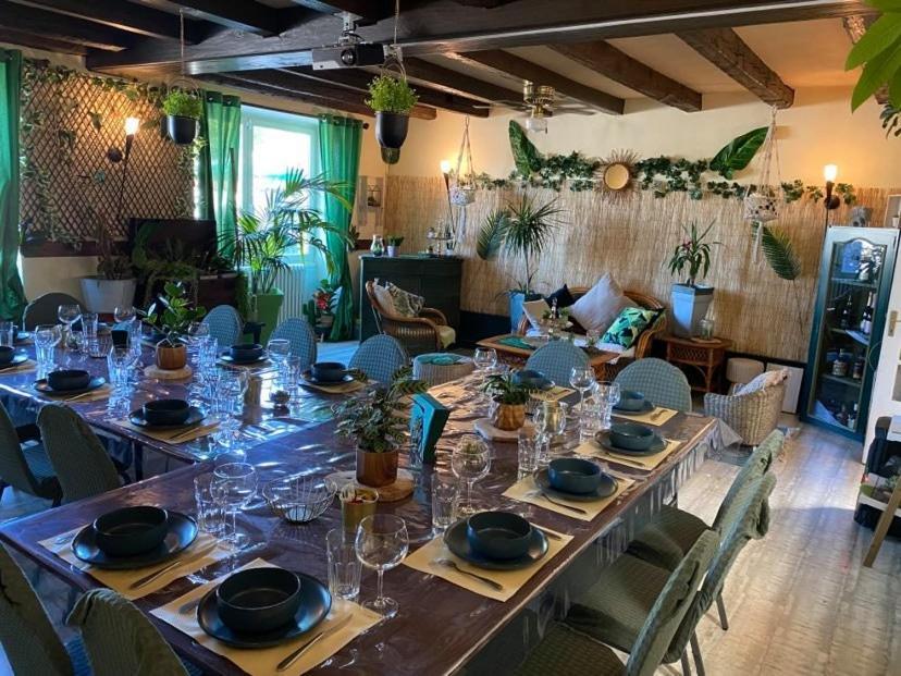 Hotel Restaurant Le Chanel Villieu 外观 照片